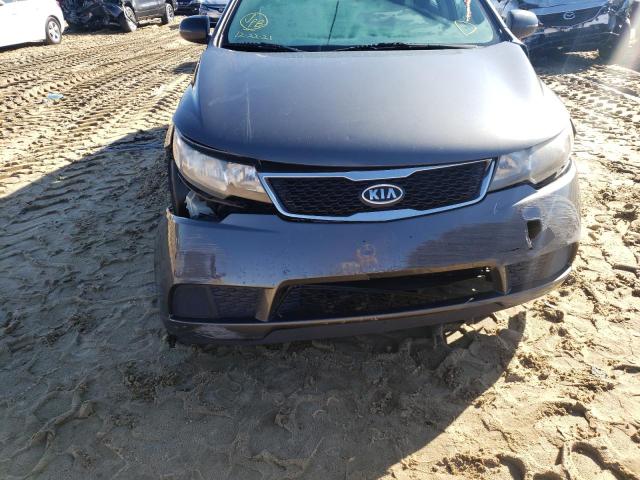 Photo 8 VIN: KNAFU4A29D5724149 - KIA FORTE EX 