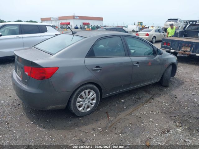 Photo 3 VIN: KNAFU4A29D5726175 - KIA FORTE 