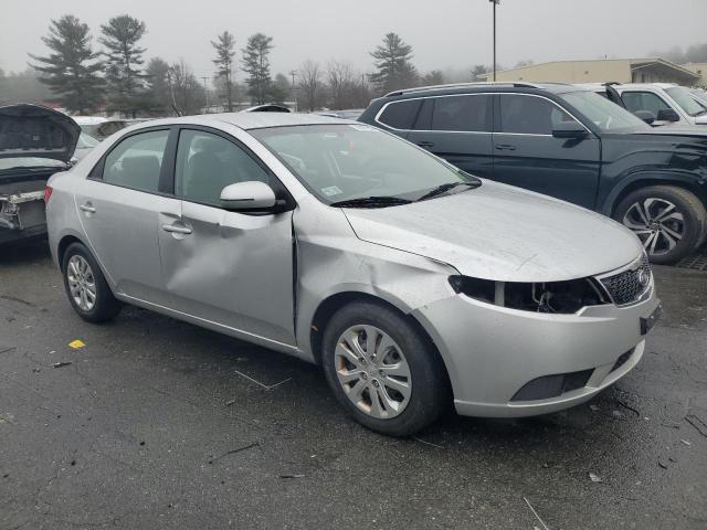 Photo 3 VIN: KNAFU4A29D5729934 - KIA FORTE EX 