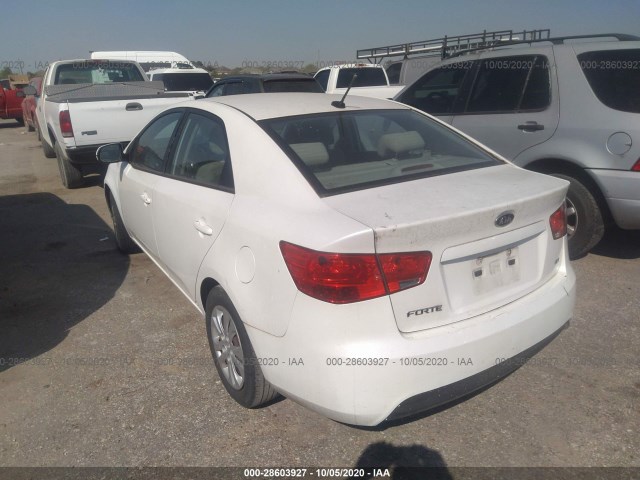 Photo 2 VIN: KNAFU4A29D5731277 - KIA FORTE 