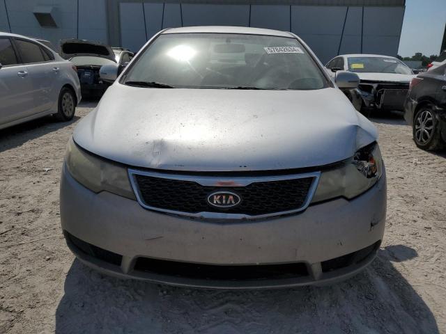 Photo 4 VIN: KNAFU4A29D5736074 - KIA FORTE 