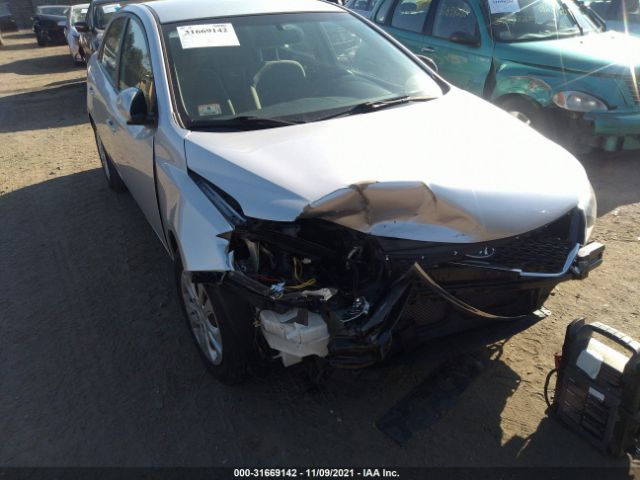 Photo 5 VIN: KNAFU4A29D5740495 - KIA FORTE 