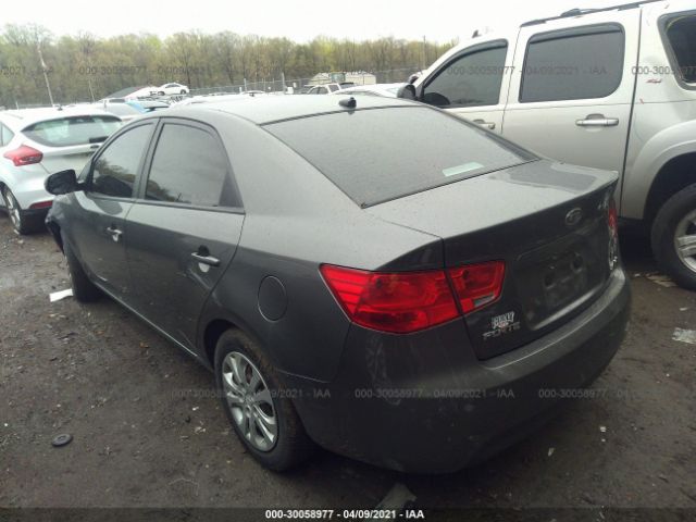 Photo 2 VIN: KNAFU4A29D5741484 - KIA FORTE 