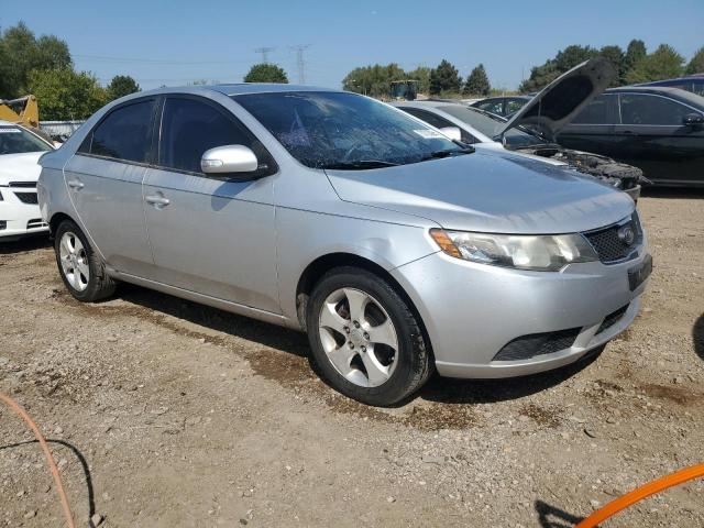 Photo 3 VIN: KNAFU4A2XA5055837 - KIA FORTE EX 