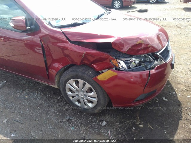 Photo 5 VIN: KNAFU4A2XA5105085 - KIA FORTE 