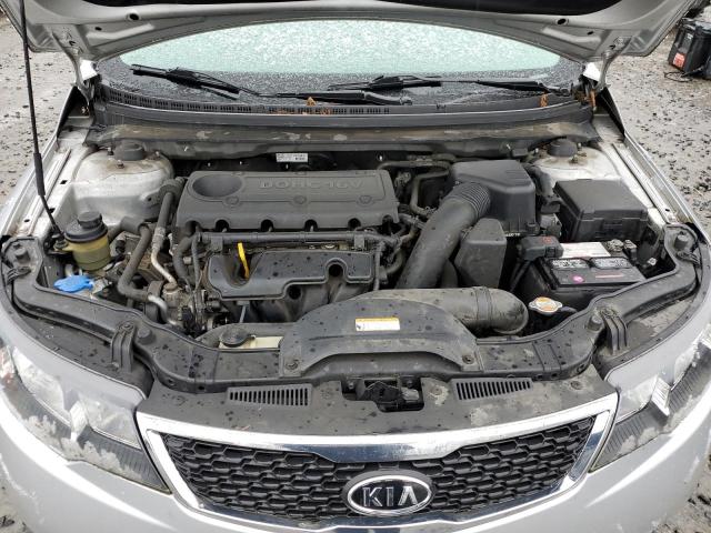 Photo 10 VIN: KNAFU4A2XB5373653 - KIA FORTE 