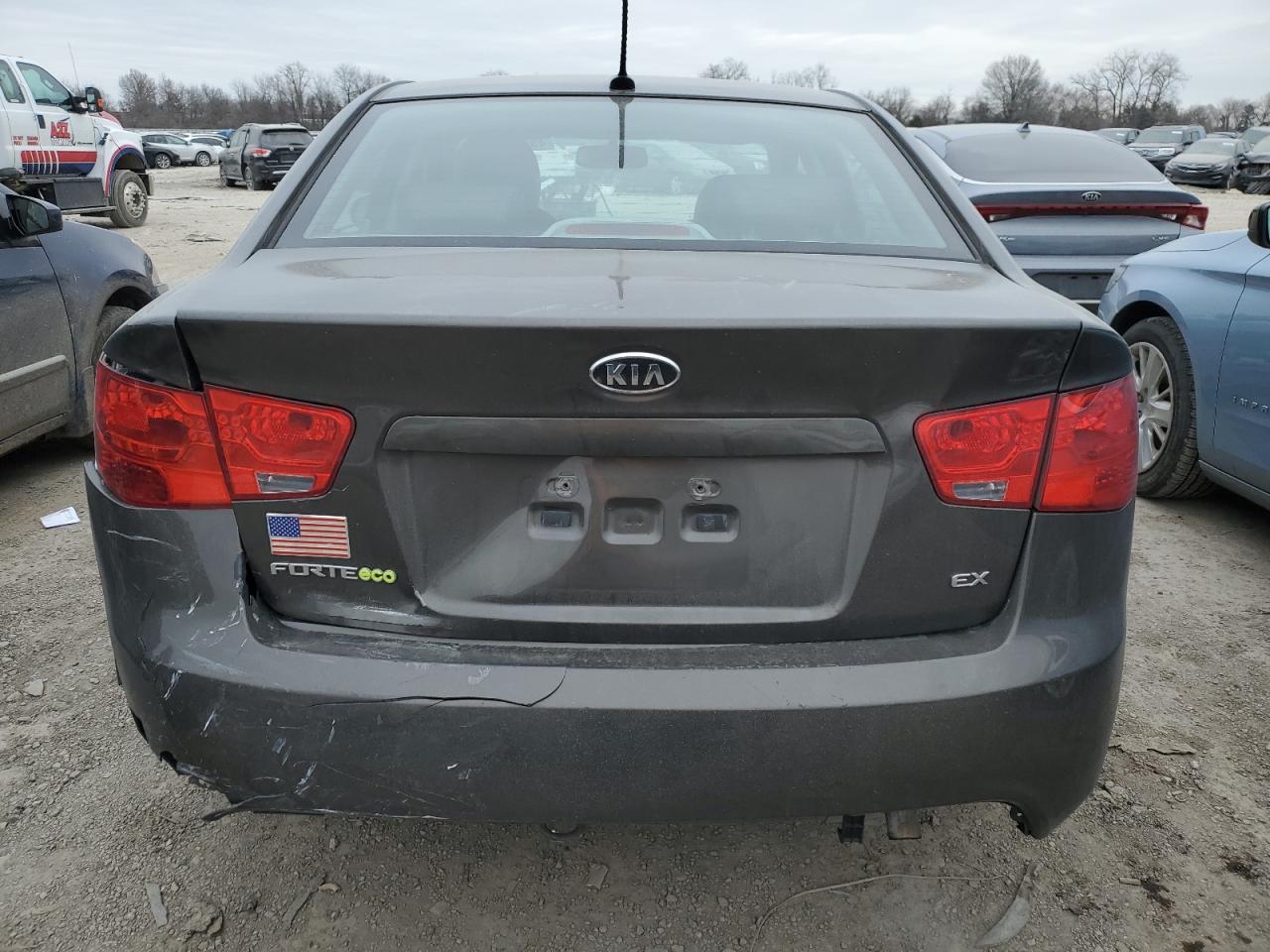 Photo 5 VIN: KNAFU4A2XB5444415 - KIA FORTE 