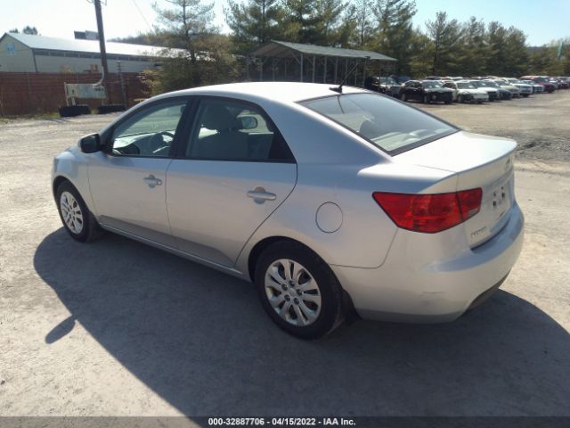 Photo 2 VIN: KNAFU4A2XC5487928 - KIA FORTE 