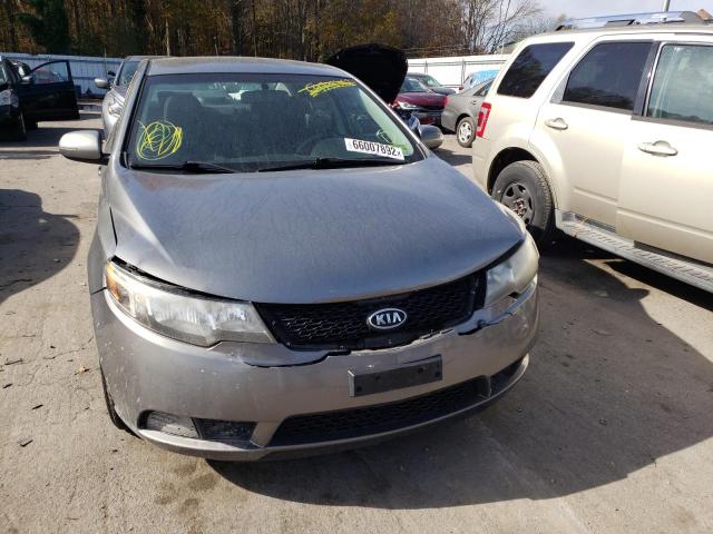 Photo 8 VIN: KNAFU4A2XC5587222 - KIA FORTE EX 