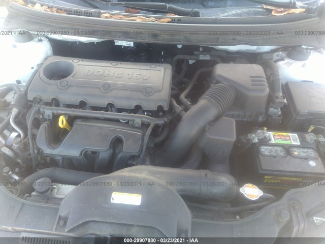 Photo 9 VIN: KNAFU4A2XC5614841 - KIA FORTE 