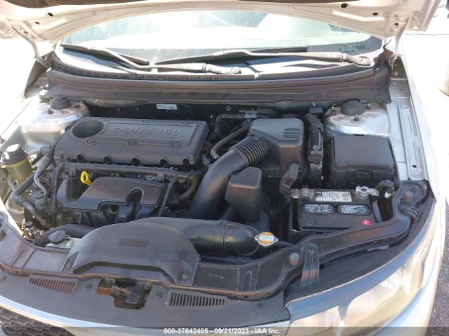 Photo 9 VIN: KNAFU4A2XC5630604 - KIA FORTE 