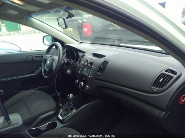 Photo 4 VIN: KNAFU4A2XC5632224 - KIA FORTE 