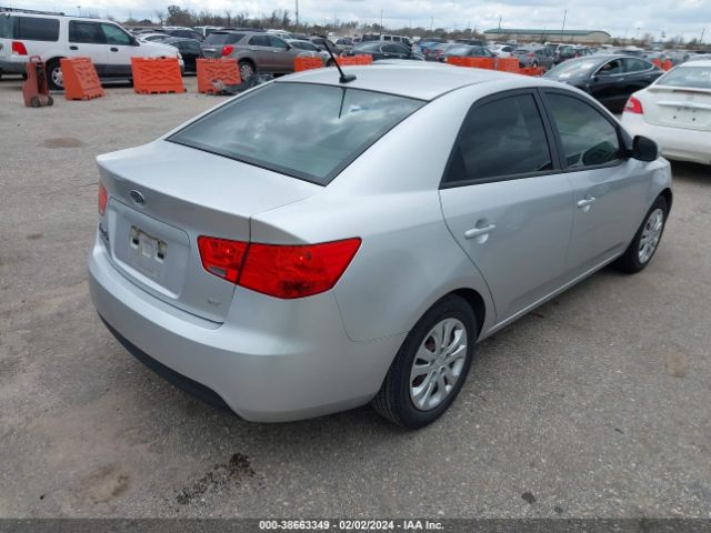 Photo 3 VIN: KNAFU4A2XD5654029 - KIA FORTE 