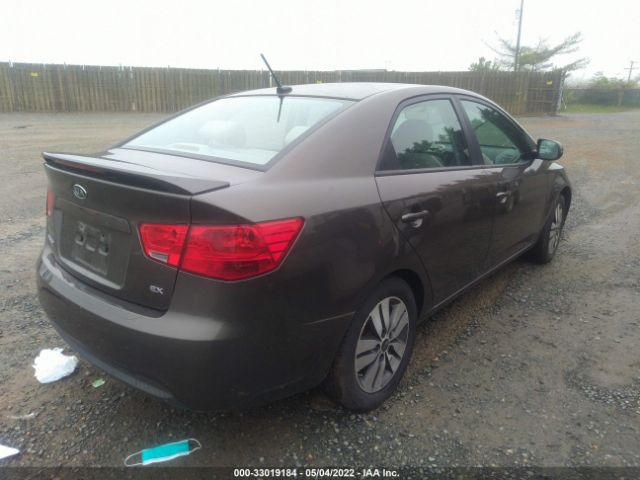 Photo 3 VIN: KNAFU4A2XD5663006 - KIA FORTE 