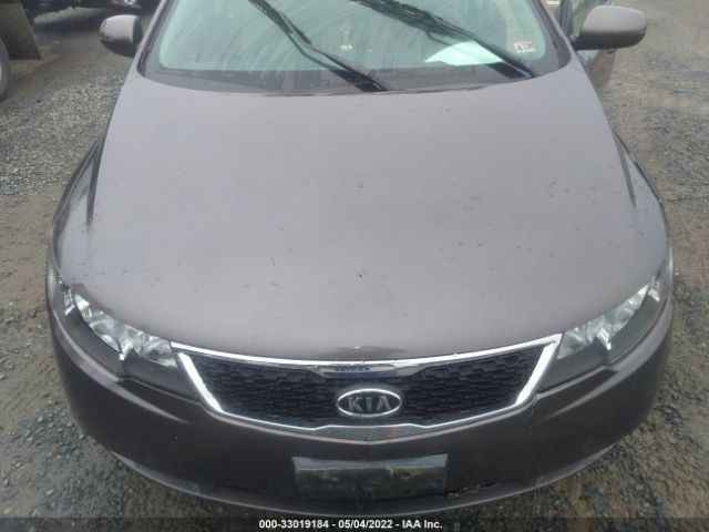 Photo 9 VIN: KNAFU4A2XD5663006 - KIA FORTE 