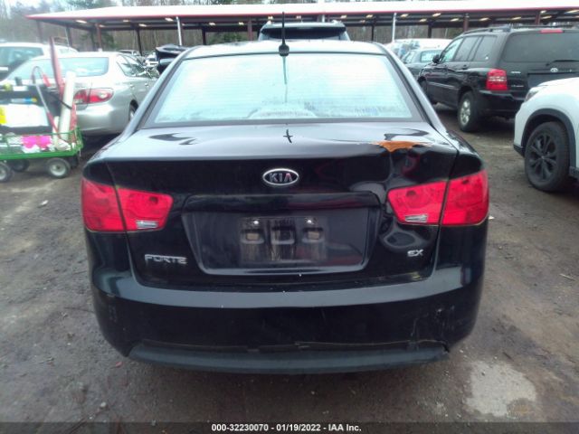 Photo 5 VIN: KNAFU4A2XD5717114 - KIA FORTE 