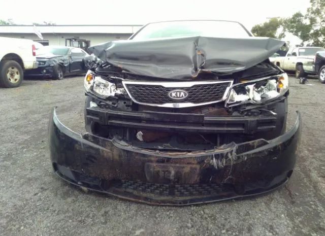 Photo 5 VIN: KNAFU4A2XD5717128 - KIA FORTE 