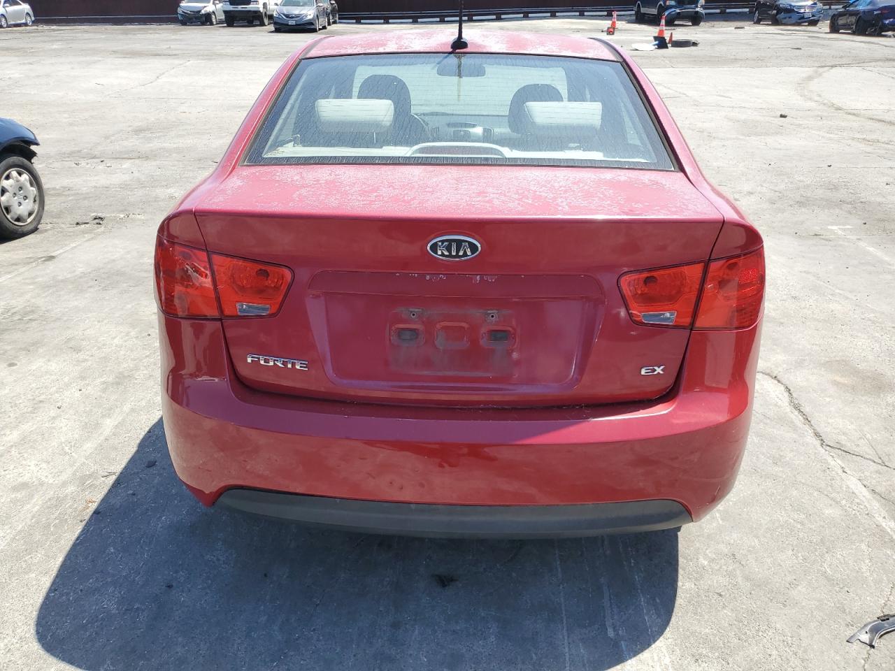 Photo 5 VIN: KNAFU4A2XD5740277 - KIA FORTE 