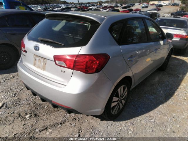 Photo 3 VIN: KNAFU5A20D5683383 - KIA FORTE 5-DOOR 