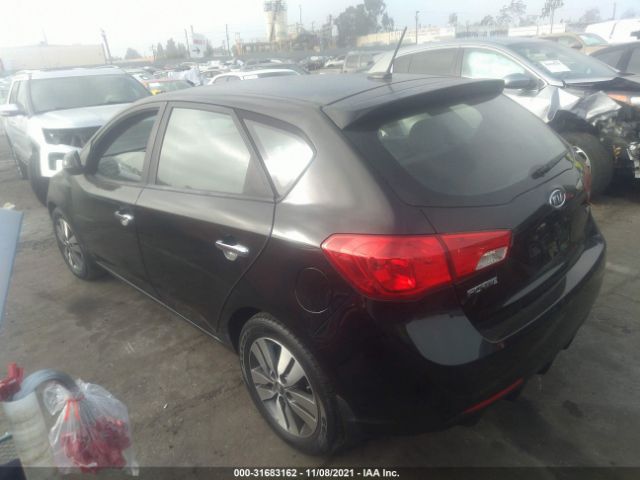 Photo 2 VIN: KNAFU5A20D5727379 - KIA FORTE 5-DOOR 