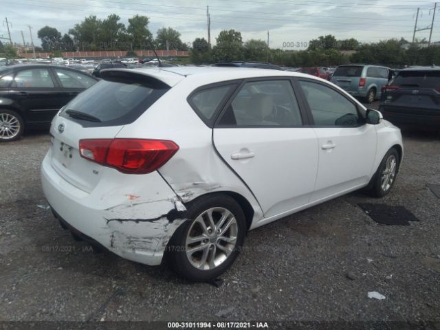 Photo 3 VIN: KNAFU5A21C5573795 - KIA FORTE 5-DOOR 