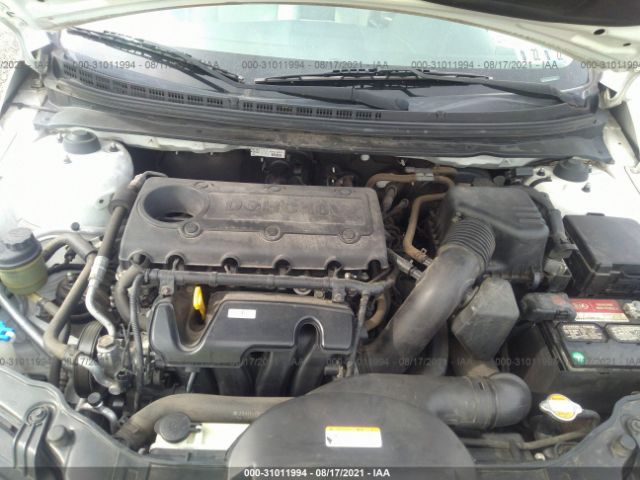 Photo 9 VIN: KNAFU5A21C5573795 - KIA FORTE 5-DOOR 