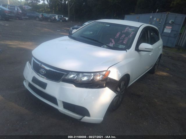 Photo 1 VIN: KNAFU5A21D5690519 - KIA FORTE 5-DOOR 