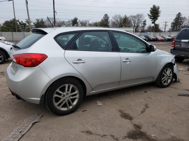 Photo 2 VIN: KNAFU5A22C5577547 - KIA FORTE 