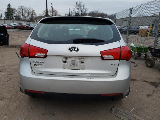 Photo 5 VIN: KNAFU5A22C5577547 - KIA FORTE 