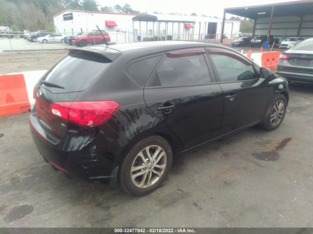 Photo 3 VIN: KNAFU5A24C5597394 - KIA FORTE 5-DOOR 