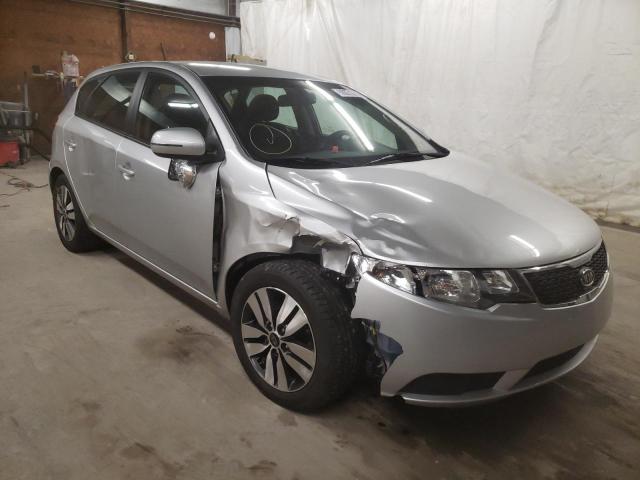 Photo 0 VIN: KNAFU5A24D5686514 - KIA FORTE EX 