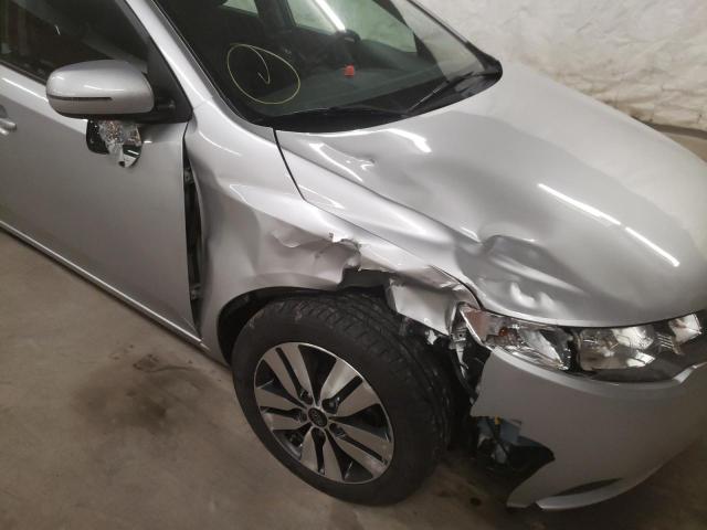 Photo 8 VIN: KNAFU5A24D5686514 - KIA FORTE EX 