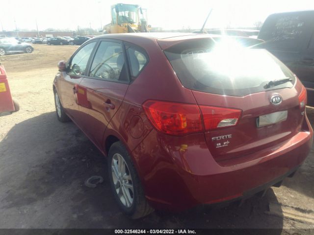 Photo 2 VIN: KNAFU5A25B5405026 - KIA FORTE 5-DOOR 