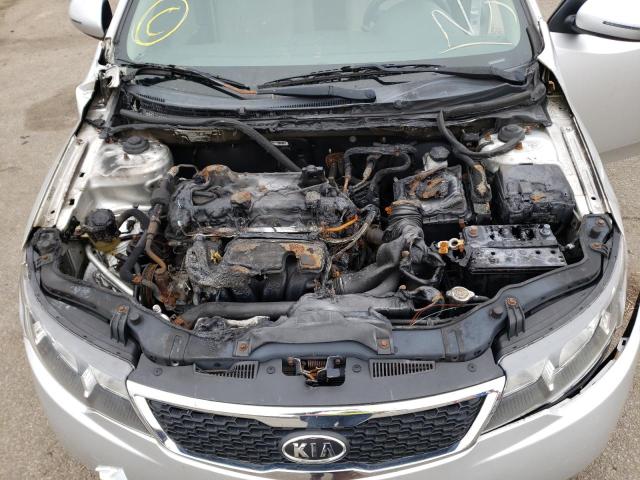 Photo 6 VIN: KNAFU5A25C5551847 - KIA FORTE EX 