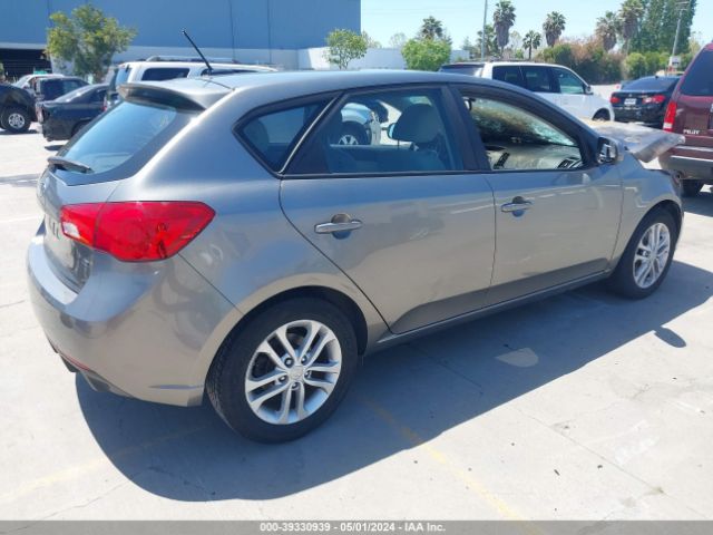 Photo 3 VIN: KNAFU5A25C5568910 - KIA FORTE 