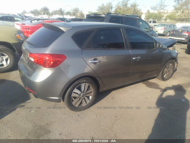 Photo 3 VIN: KNAFU5A25D5663114 - KIA FORTE 5-DOOR 