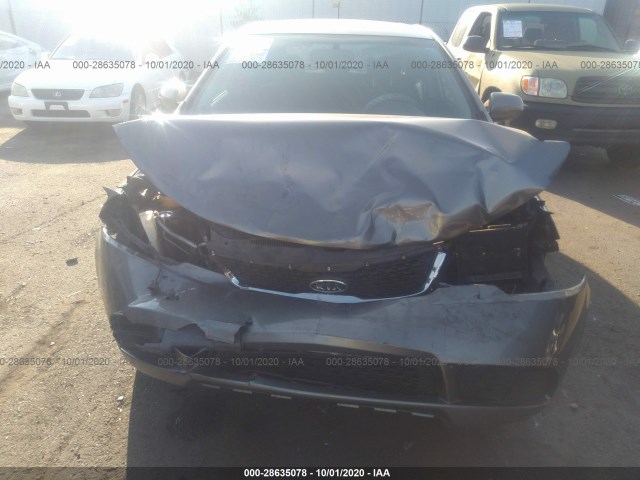 Photo 5 VIN: KNAFU5A25D5663114 - KIA FORTE 5-DOOR 