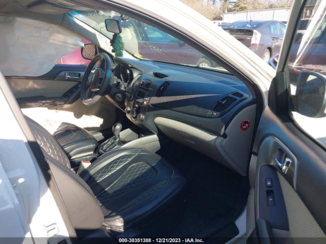 Photo 4 VIN: KNAFU5A25D5693150 - KIA FORTE 