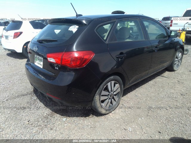 Photo 3 VIN: KNAFU5A26D5697529 - KIA FORTE 5-DOOR 