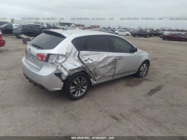 Photo 5 VIN: KNAFU5A26D5727709 - KIA FORTE 5-DOOR 