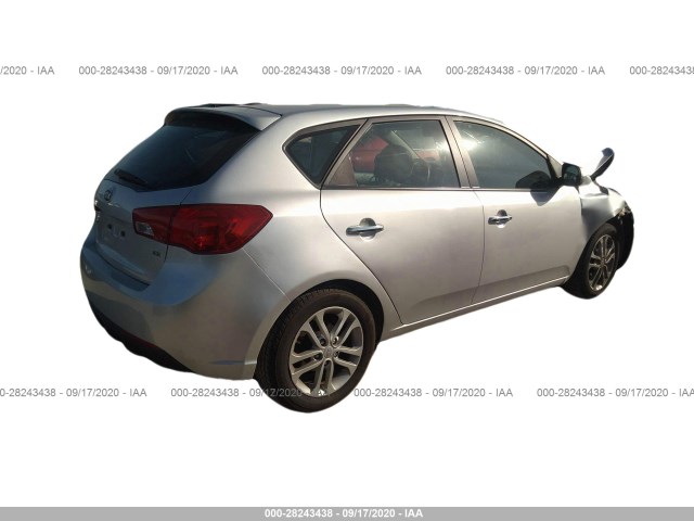 Photo 3 VIN: KNAFU5A27B5445639 - KIA FORTE 5-DOOR 