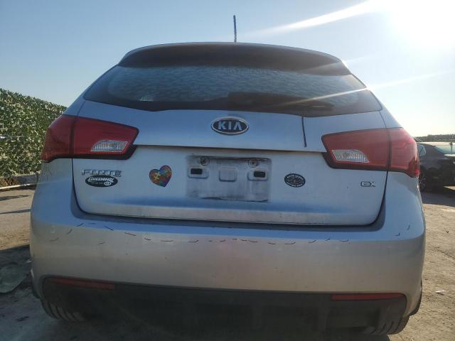 Photo 5 VIN: KNAFU5A27D5686264 - KIA FORTE 