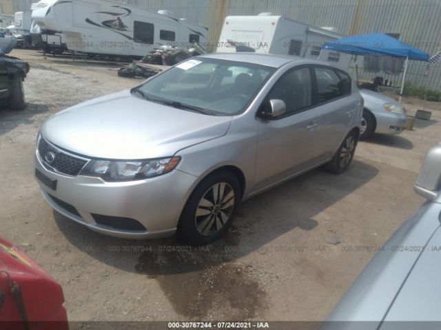 Photo 1 VIN: KNAFU5A27D5686572 - KIA FORTE 5-DOOR 