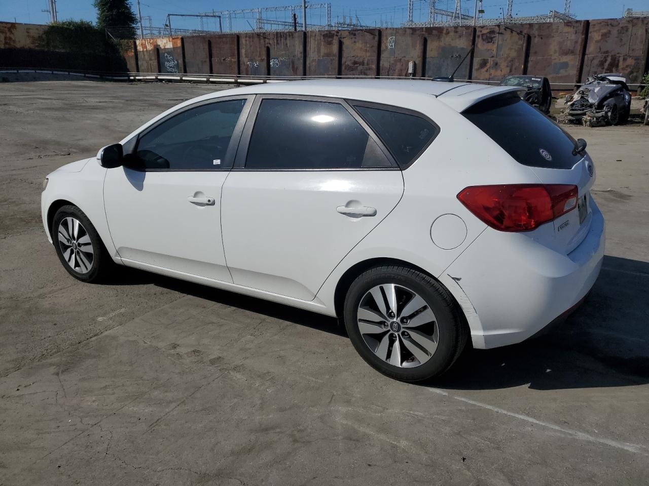 Photo 1 VIN: KNAFU5A27D5742476 - KIA FORTE 