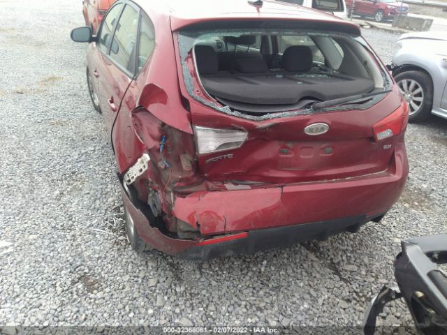 Photo 5 VIN: KNAFU5A28B5322903 - KIA FORTE 5-DOOR 