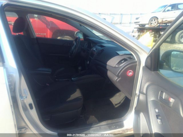 Photo 4 VIN: KNAFU5A28B5355738 - KIA FORTE 5-DOOR 