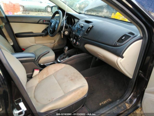 Photo 4 VIN: KNAFU5A28B5416022 - KIA FORTE 5-DOOR 