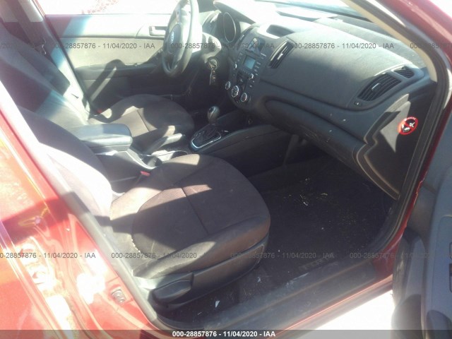 Photo 4 VIN: KNAFU5A28C5567573 - KIA FORTE 5-DOOR 