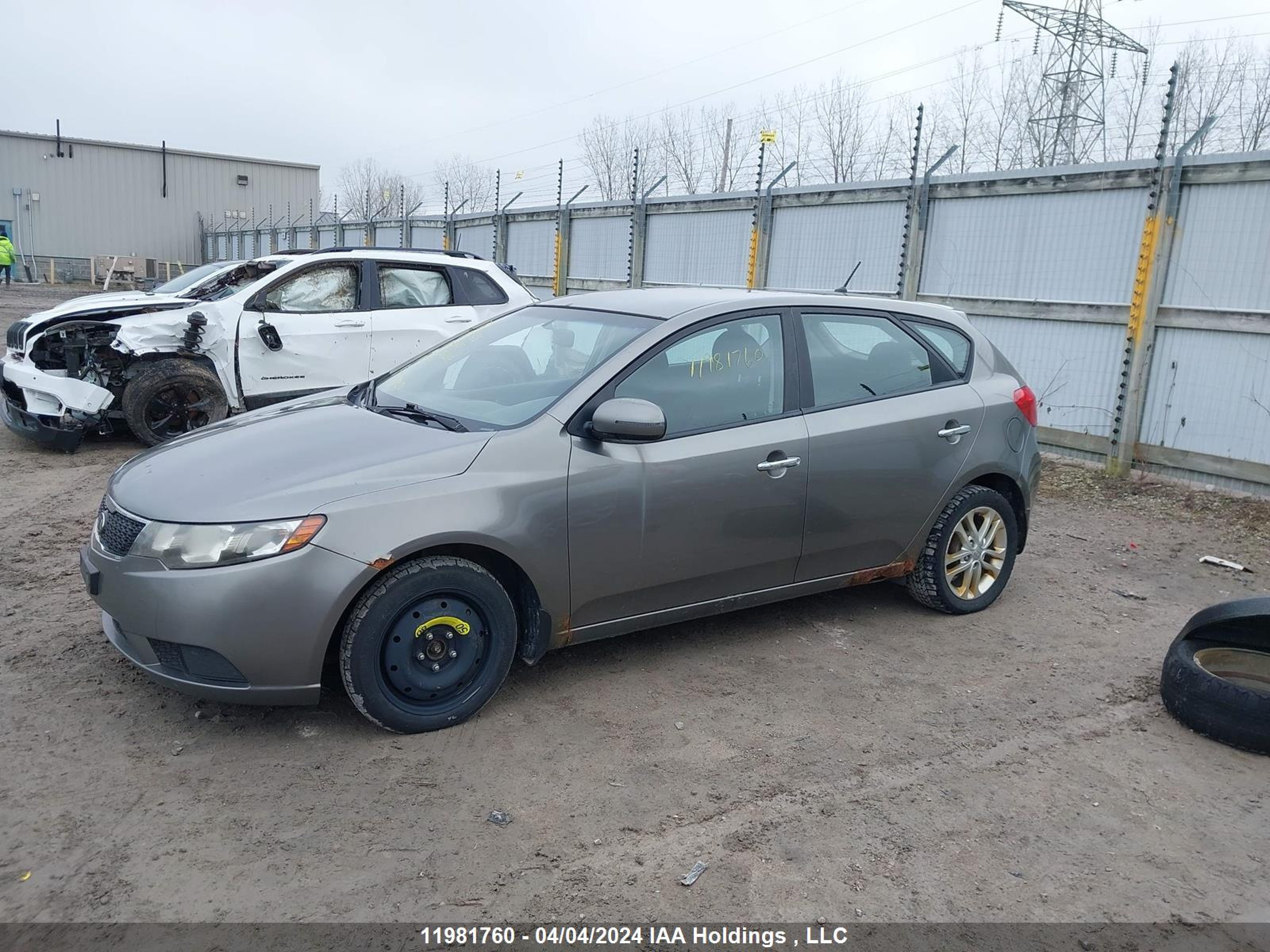 Photo 13 VIN: KNAFU5A28C5590657 - KIA FORTE 