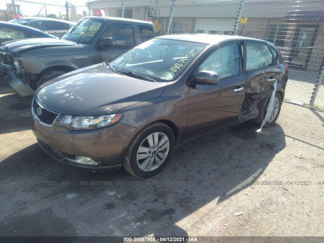 Photo 1 VIN: KNAFU5A28D5663737 - KIA FORTE 5-DOOR 